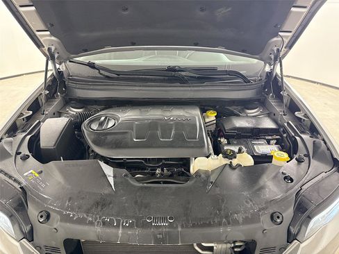 Used 2020 Jeep Cherokee Altitude image 30