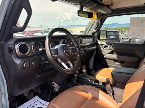 Used 2023 Jeep Wrangler Rubicon w/ Steel Bumper Group AWD/4WD image 3