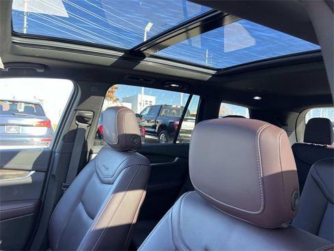 Certified 2023 Cadillac XT6 Premium Luxury image 20