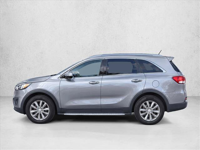 Used 2017 Kia Sorento FWD image 4