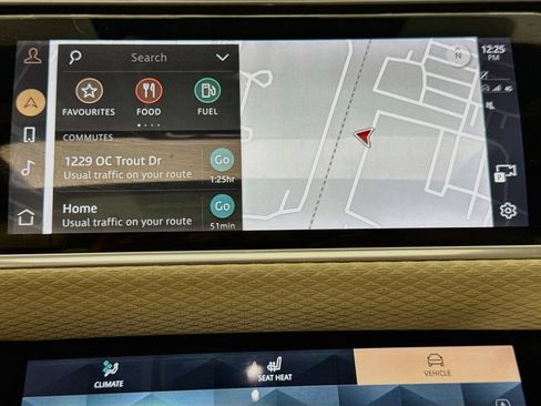Used 2021 Land Rover Range Rover Velar R-Dynamic S AWD/4WD image 16