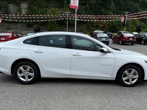 Used 2024 Chevrolet Malibu LS image 6