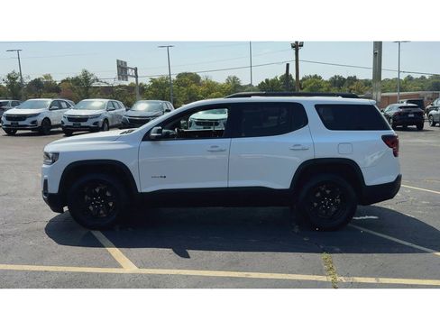 Used 2023 GMC Acadia AT4 w/ Technology Package image 5