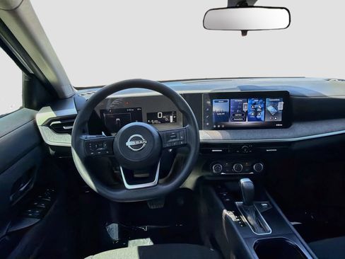 Used 2026 Nissan Kicks S FWD image 20
