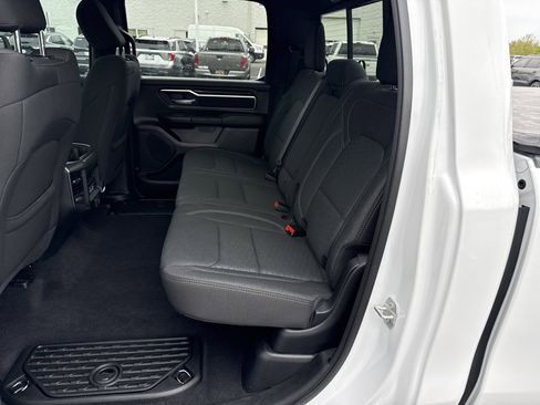 Used 2025 RAM 1500 Big Horn AWD/4WD image 14