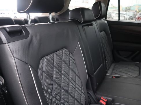 Used 2024 Volkswagen Atlas SEL Premium R-Line image 47