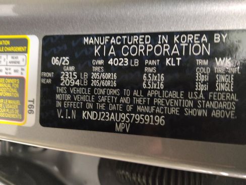 Used 2025 Kia Soul LX w/ LX Technology Package image 33