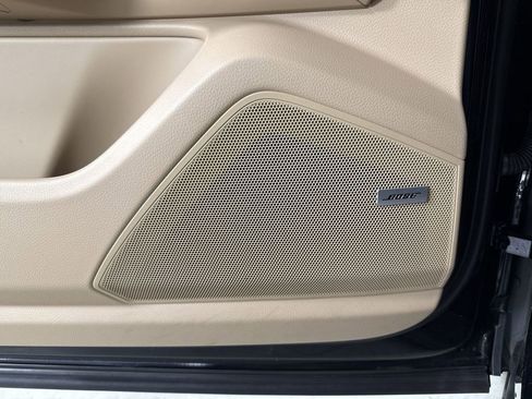 Certified 2021 Porsche Cayenne E-Hybrid AWD/4WD image 35