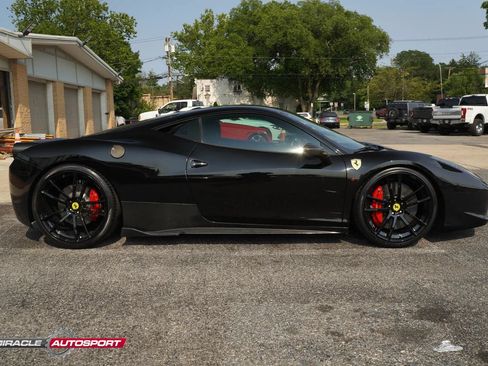 Used 2011 Ferrari 458 Italia Coupe RWD image 8