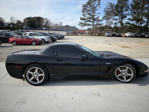 Used 2002 Chevrolet Corvette Z06 image 4
