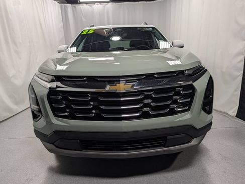 Certified 2025 Chevrolet Equinox LT w/ Convenience Package II AWD/4WD image 8