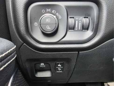 Used 2025 RAM 1500 Laramie w/ Sport Appearance Package image 22