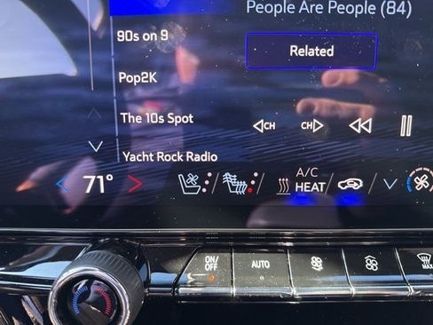 Used 2024 Chevrolet Blazer EV RS image 18