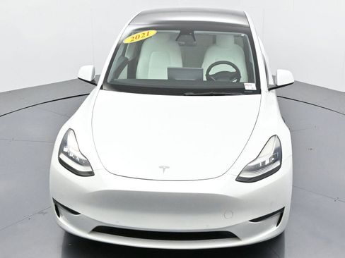 Used 2021 Tesla Model Y Long Range image 35