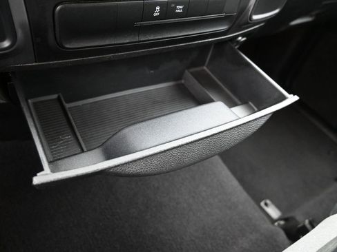 Used 2024 RAM 1500 Classic SLT image 17