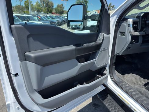 New 2024 Ford F450 XL w/ XL Chrome Package image 19