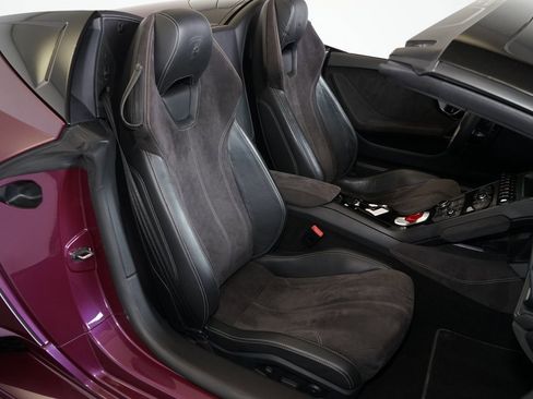 Used 2016 Lamborghini Huracan LP 610-4 image 11