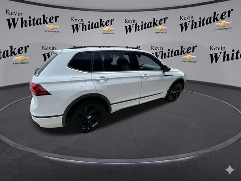 Used 2023 Volkswagen Tiguan SE R-Line AWD/4WD image 8
