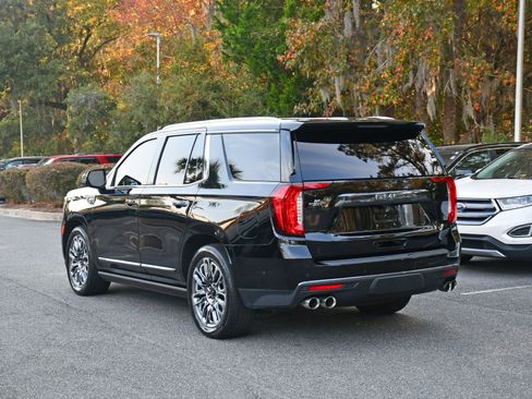 Used 2023 GMC Yukon Denali Ultimate image 3