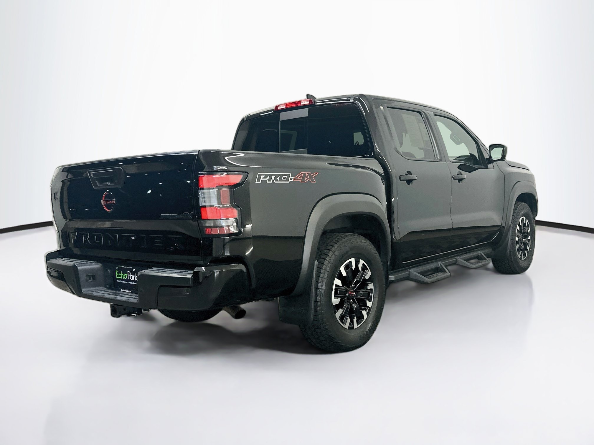Used 2023 Nissan Frontier PRO-4X w/ Pro Convenience Package AWD/4WD image 9