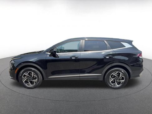 Used 2025 Kia Sportage LX AWD/4WD image 8
