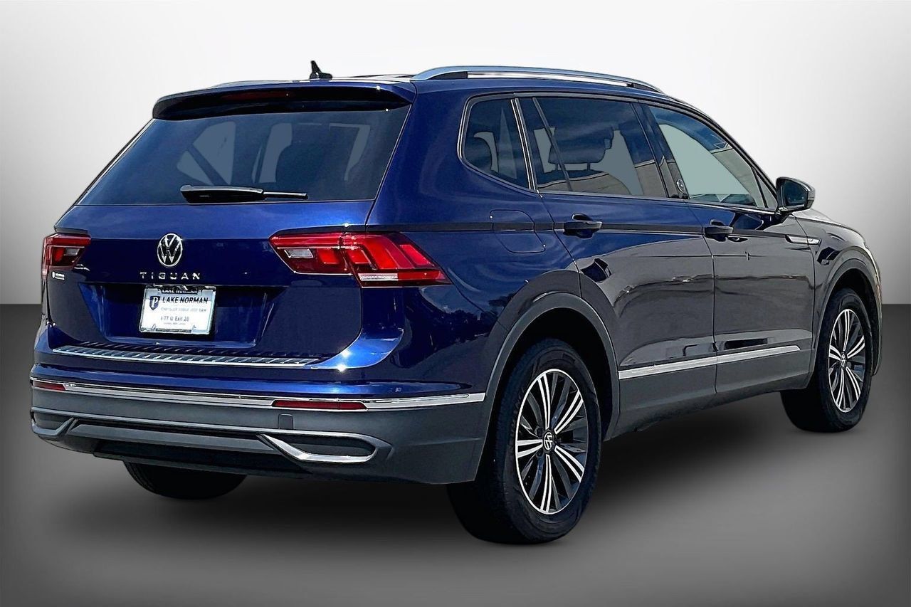 Used 2024 Volkswagen Tiguan Wolfsburg Edition FWD image 8