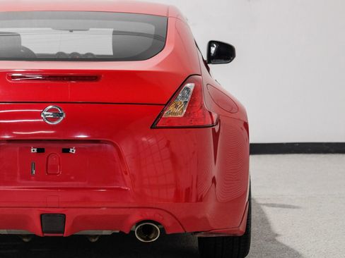 Used 2011 Nissan 370Z Coupe image 37