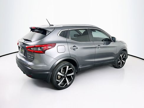 Used 2022 Nissan Rogue Sport SL w/ Premium Package image 9