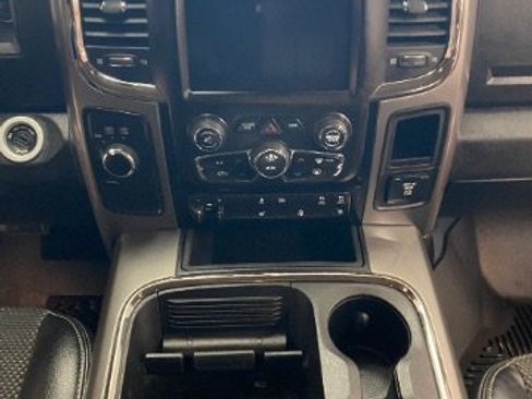 Used 2018 RAM 2500 Big Horn w/ Sport Appearance Group AWD/4WD image 15