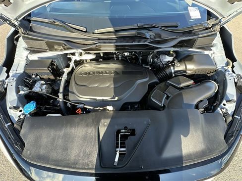 Certified 2025 Honda Odyssey Touring image 36