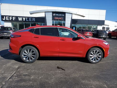 New 2026 Buick Envista Avenir image 3