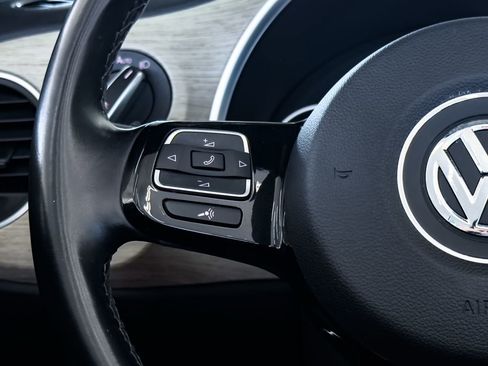 Used 2018 Volkswagen Beetle 2.0T image 35