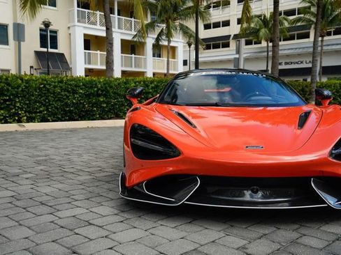 Used 2021 McLaren 765LT image 6