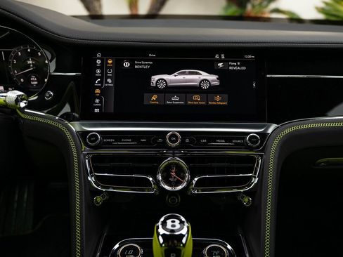 Used 2024 Bentley Flying Spur S V8 image 33