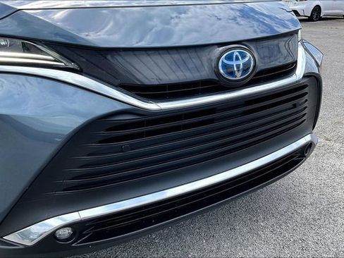 Used 2023 Toyota Venza XLE AWD/4WD image 27