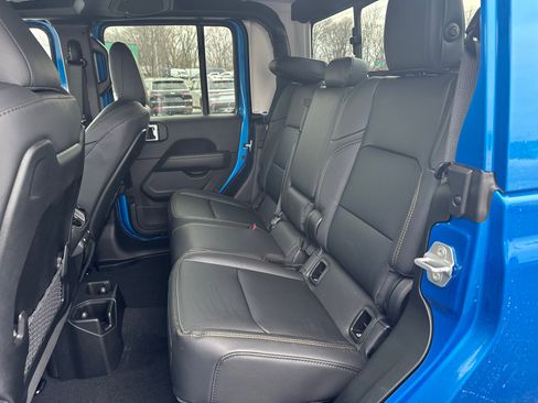 New 2026 Jeep Gladiator Sport image 6