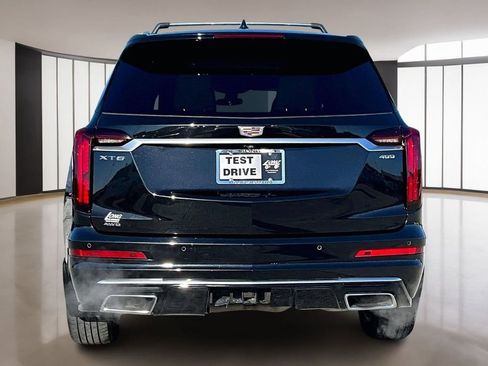 Used 2020 Cadillac XT6 Premium Luxury image 4