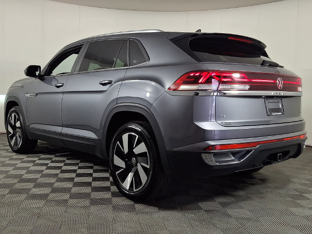 Used 2024 Volkswagen Atlas Cross Sport SE AWD/4WD image 7