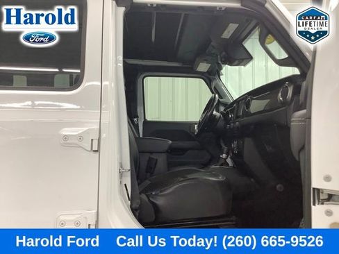 Used 2020 Jeep Wrangler Unlimited Sahara AWD/4WD image 12