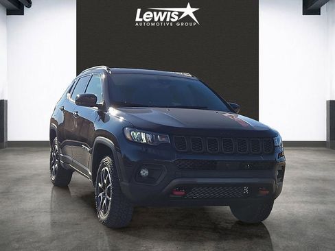 New 2026 Jeep Compass Trailhawk image 6