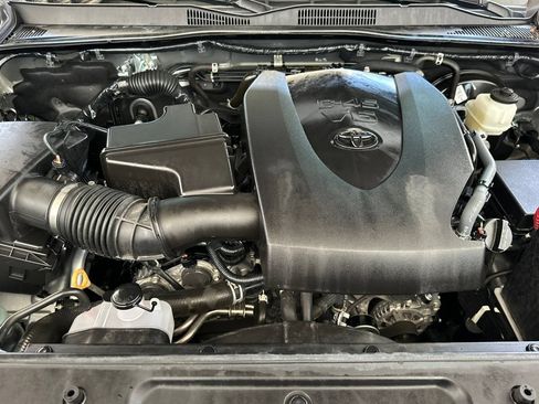 Used 2023 Toyota Tacoma TRD Sport AWD/4WD image 23