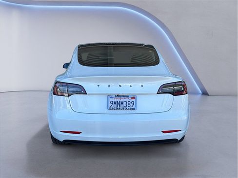Used 2019 Tesla Model 3 Standard Range Plus RWD image 5