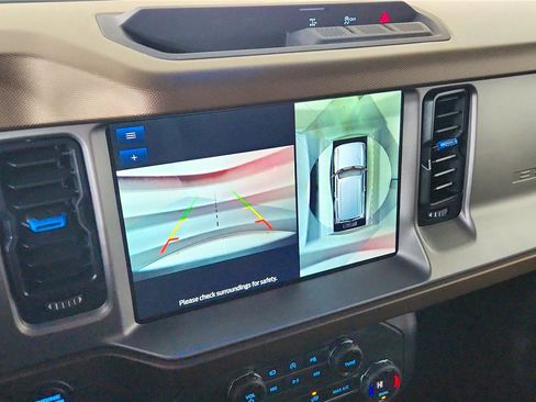 Used 2023 Ford Bronco Outer Banks image 41