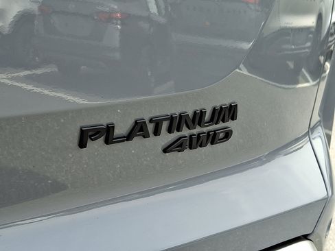 Certified 2023 Nissan Pathfinder Platinum w/ Black Appearance Package image 35
