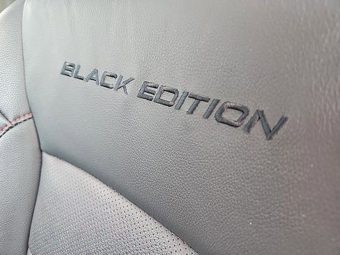 Used 2021 Honda Pilot Black Edition image 17