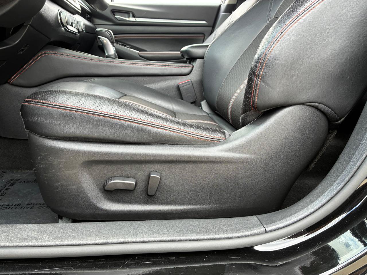 Used 2023 Nissan Altima 2.5 SR FWD image 13