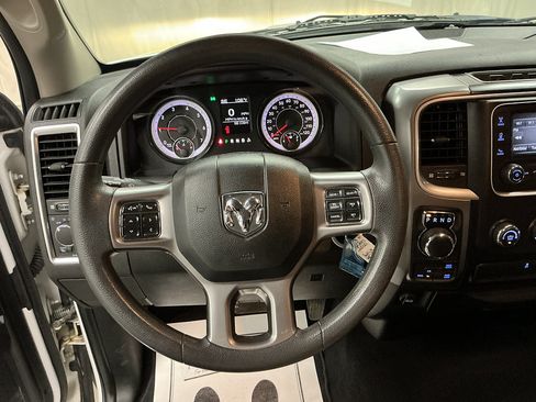 Used 2021 RAM 1500 Classic SLT AWD/4WD image 16