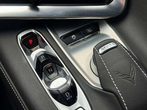 Used 2021 Chevrolet Corvette Stingray Premium Cpe w/ 3LT RWD image 23