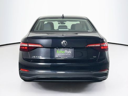 Used 2024 Volkswagen Jetta SE FWD image 7