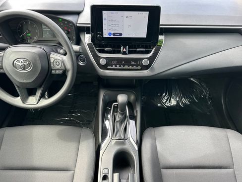 Used 2024 Toyota Corolla LE w/ LE Convenience Package FWD image 13
